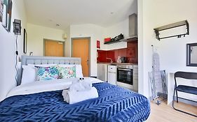 Princess Lofts City Centre Studios With Nespresso Coffee Machines & New Fast Wifi By Stayright